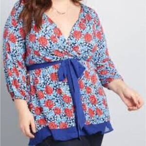 ModCloth rose‎ print Outgoing Guidance Surplice Top, size 2X